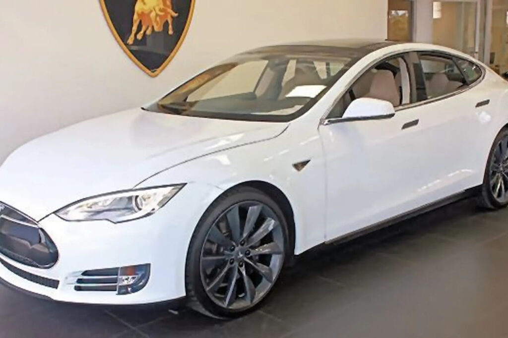 This Tesla was bought with Bitcoin in 2013 – The Coinomist