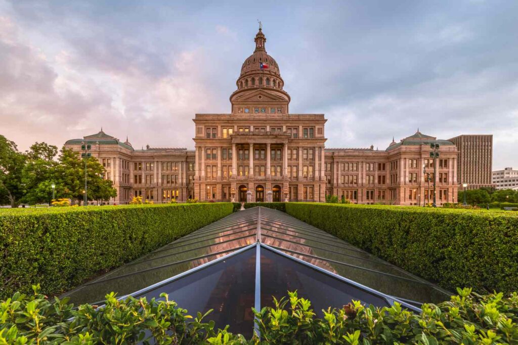 The Texas State Capitol – Austin’s most majestic building – The Coinomist