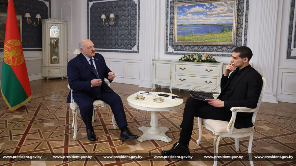 Mario Nawfal interviews Belarusian dictator Alexander Lukashenko (left) - The Coinomist