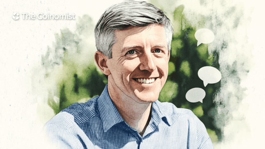 Investor Daniel Batten with an X logo and speech bubbles in the background - The Coinomist
