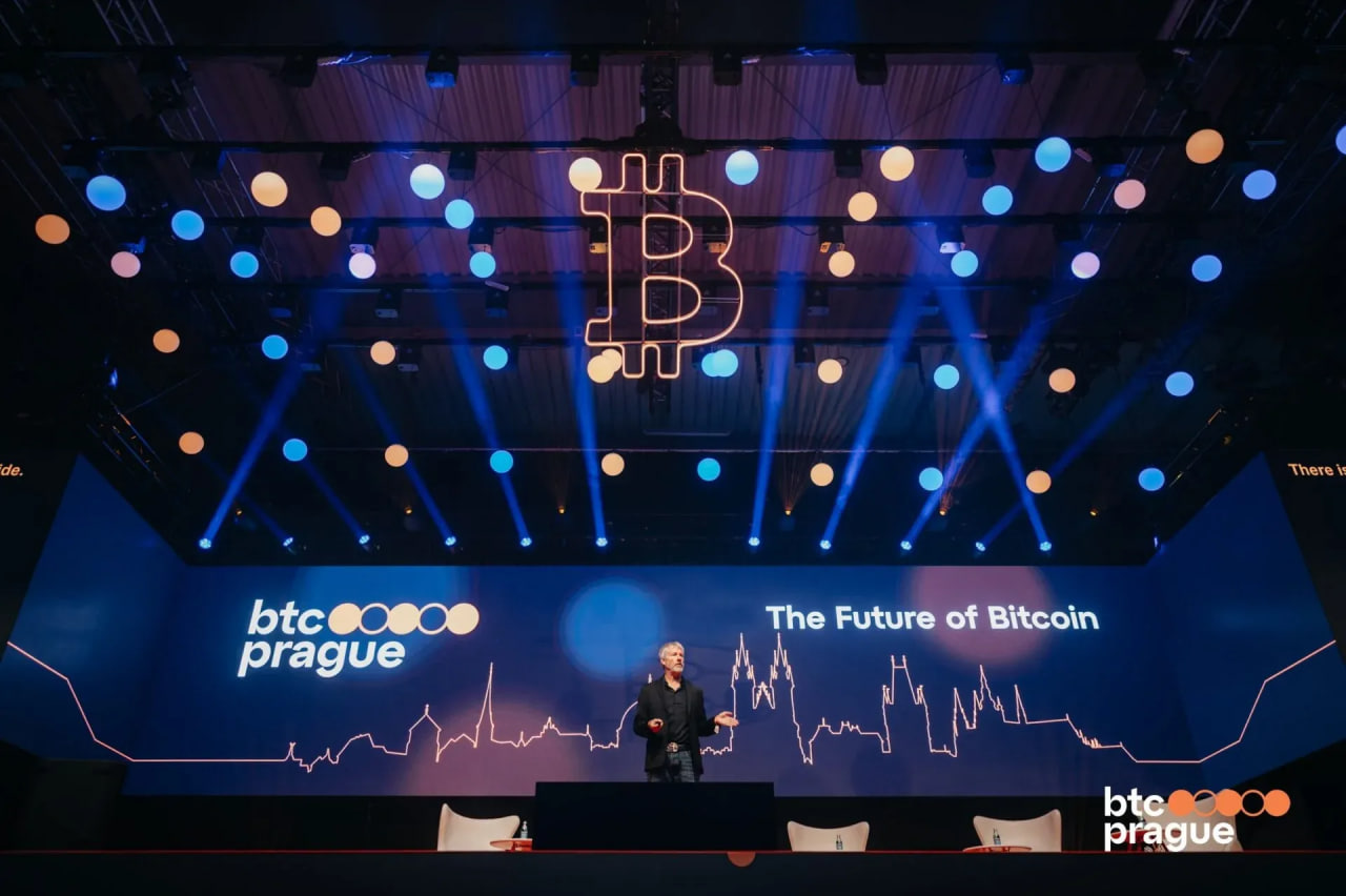 BTC Prague 2024, Michael Saylor on stage – The Coinomist