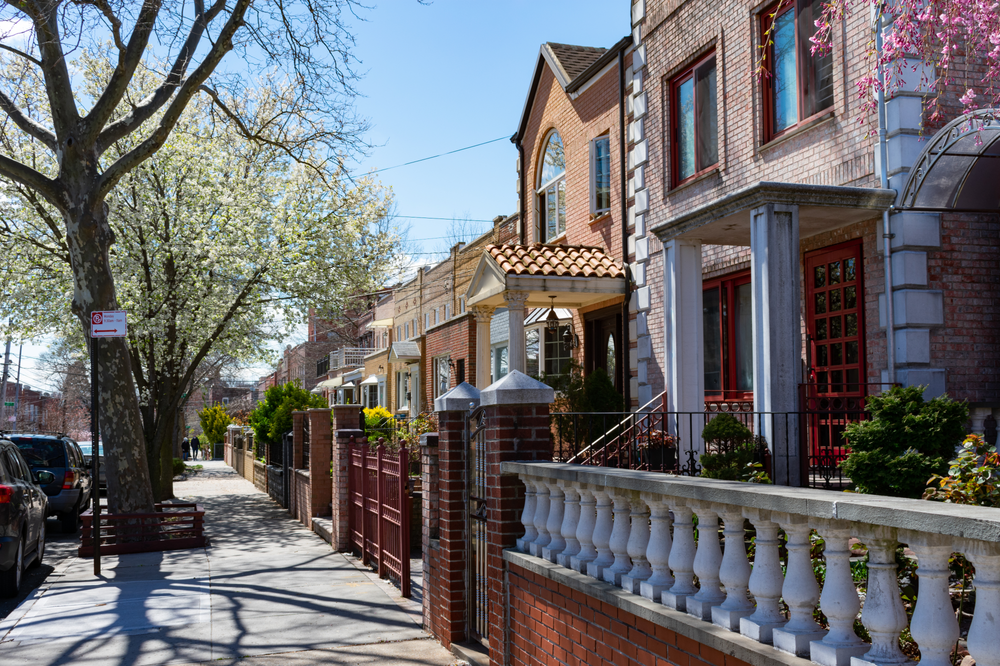 Older homes in Queens’ Astoria neighborhood are especially popular. Source: bhsusa.com